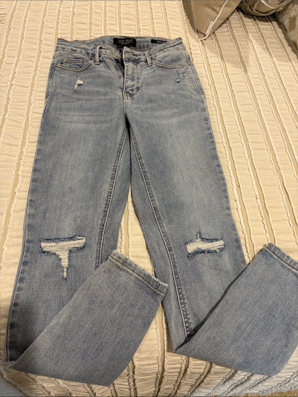 Judy Blue Light Blue Distressed Jeans size 1/25